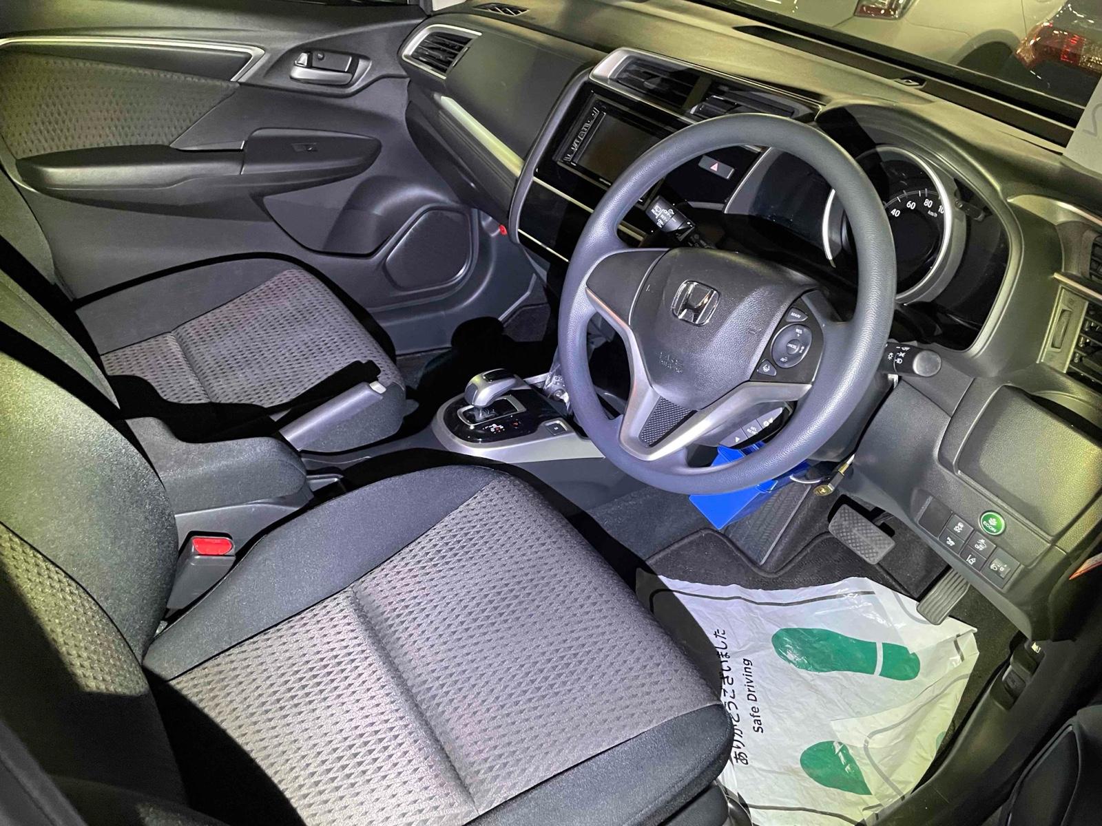 Honda Fit HYBRID F