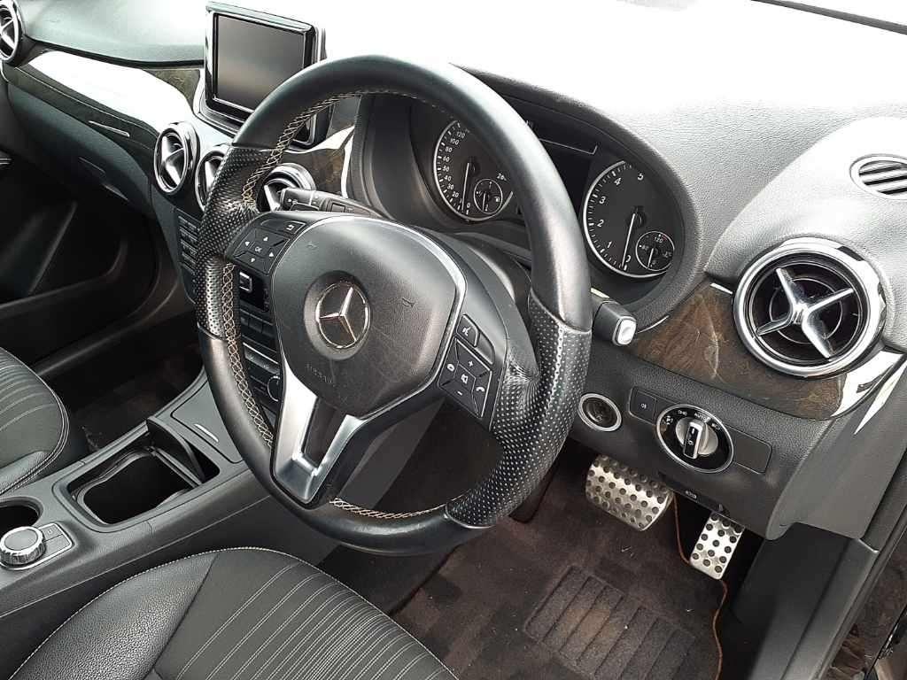 Mercedes-Benz B Class B180 BEFI SPORT NIGHT PKG