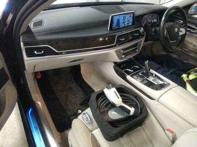 BMW 7 Series 740E IPERFORMANCE