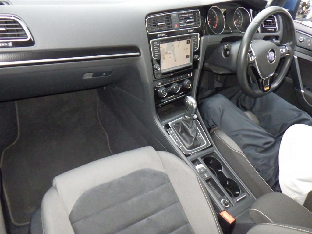 Volkswagen Golf 5d TSI HIGH LINE BLUEMOTION TECHN