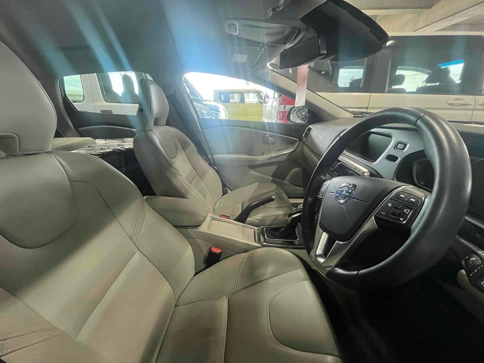 Volvo V40 T4 SE