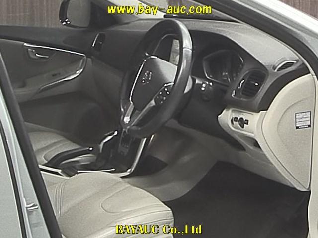 Volvo V40 T4 SE