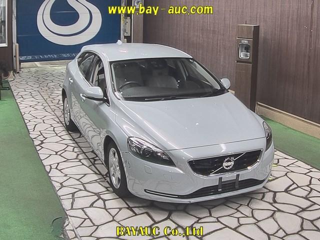 Volvo V40 T4 SE