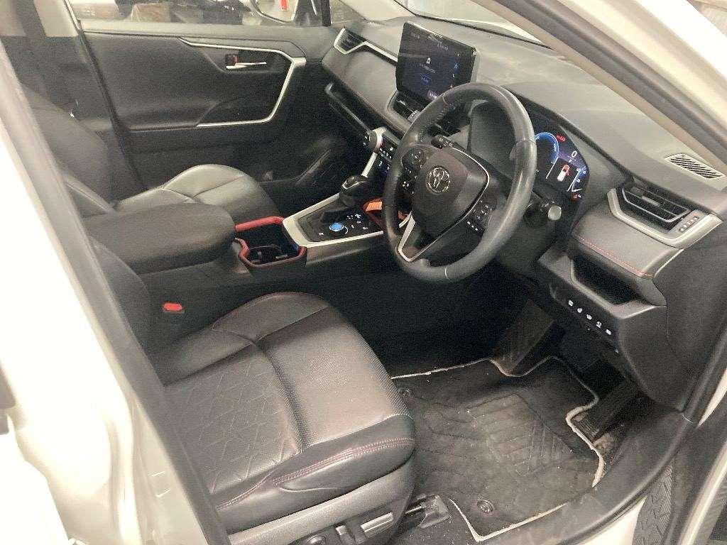 Toyota RAV4 HVｱﾄﾞﾍﾞﾝﾁｬｵﾌﾛｰﾄﾞ 4WD