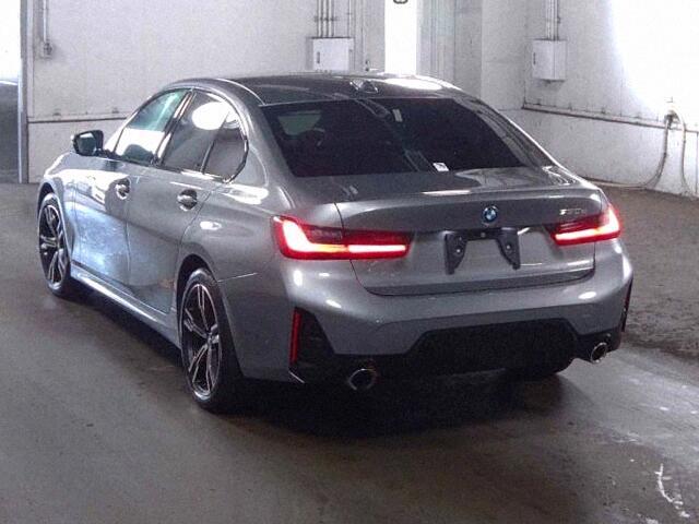 BMW 3 Series 4d 330E M SPORT