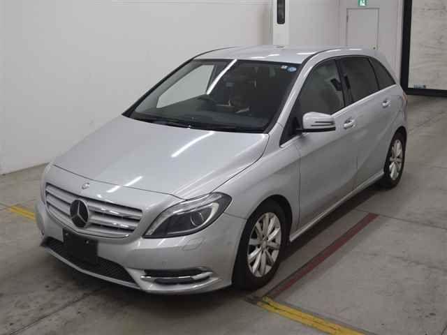 Mercedes-Benz B Class B180