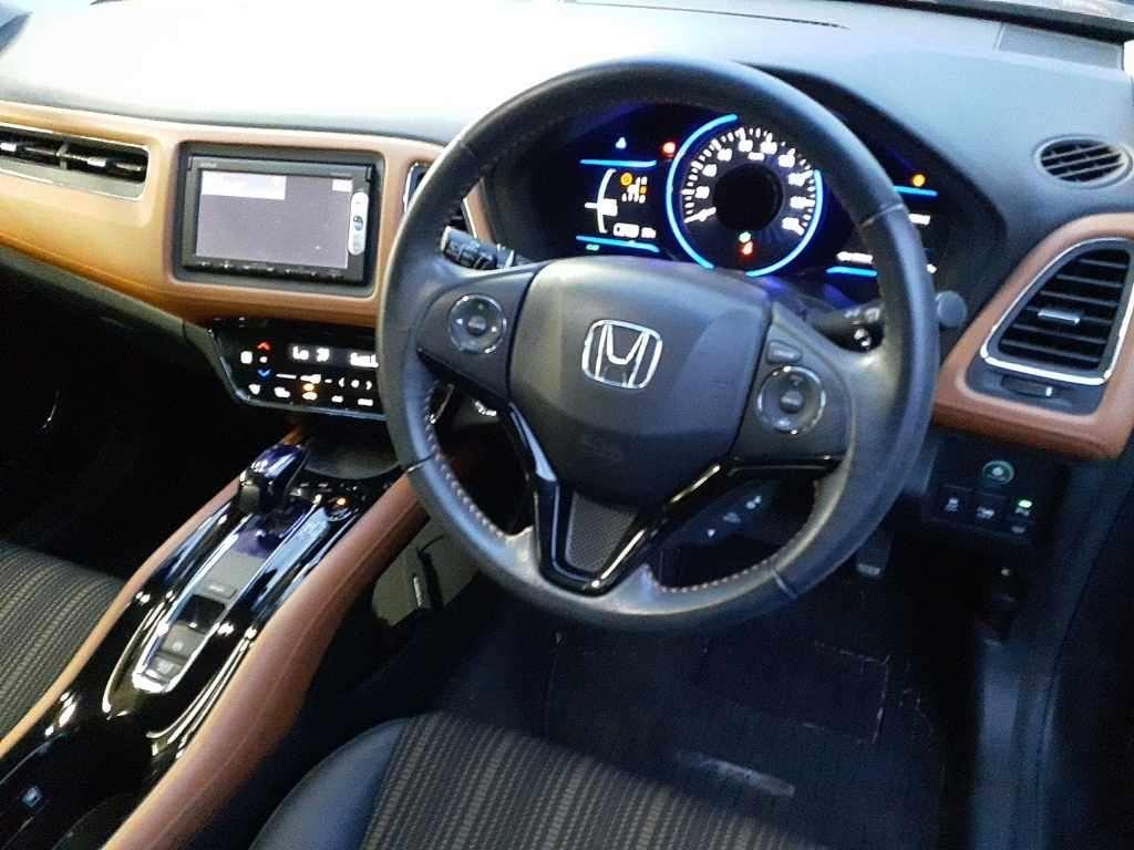 Honda VEZEL HYBRID Z