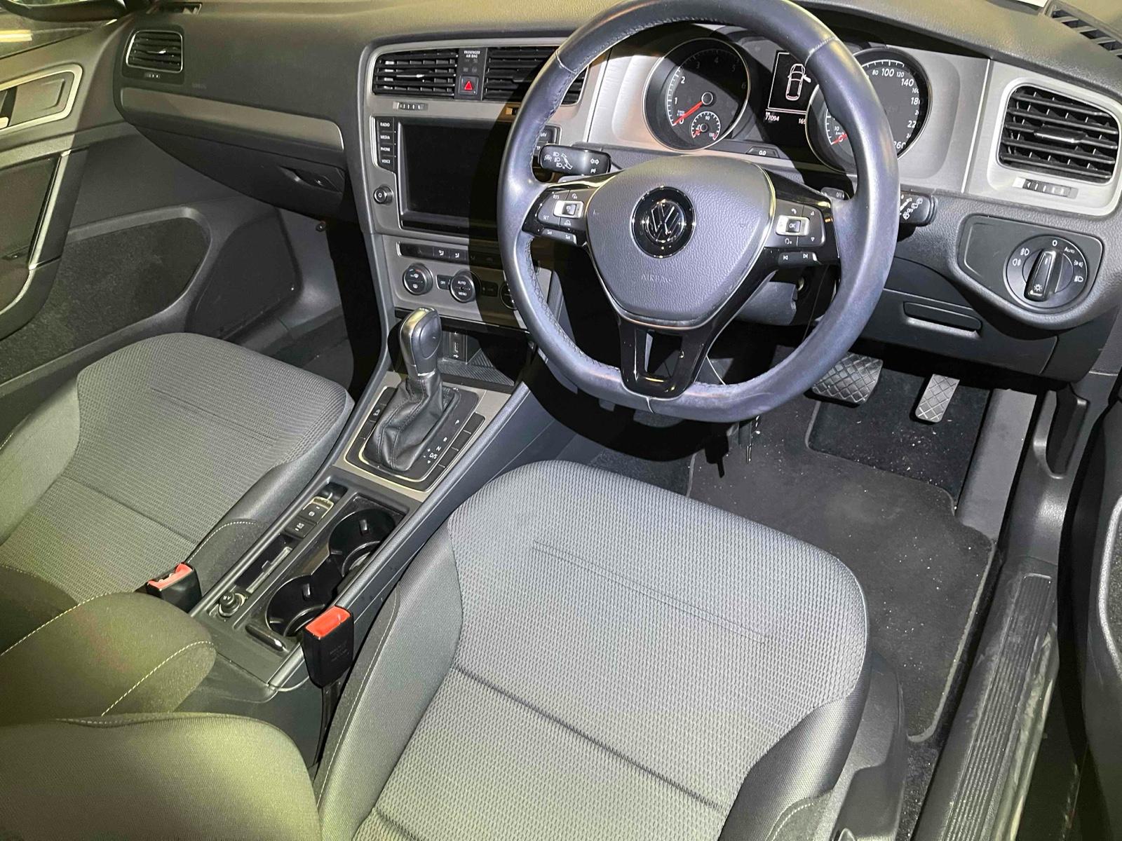 Volkswagen Golf TSI COMFORT LINE BMT