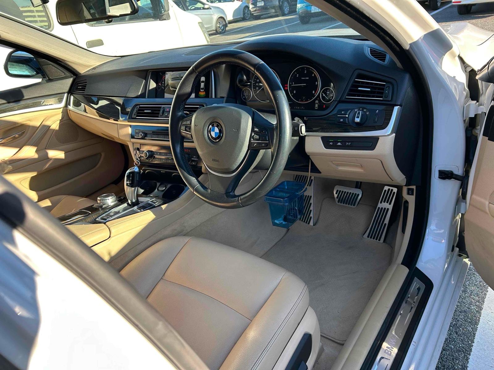 BMW 523D LUXURY 2.0