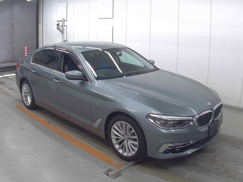 BMW 5 Series 530E RUG JIIPAF
