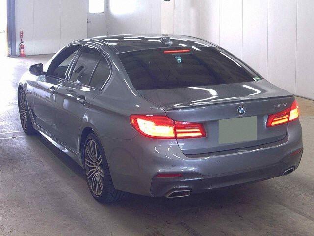 BMW 5 Series 4d 523D M-SPORT