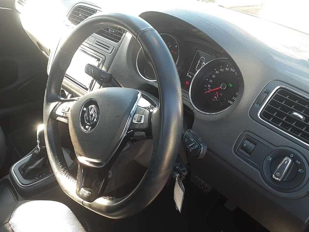 Volkswagen Polo TSI COMFORT LINE