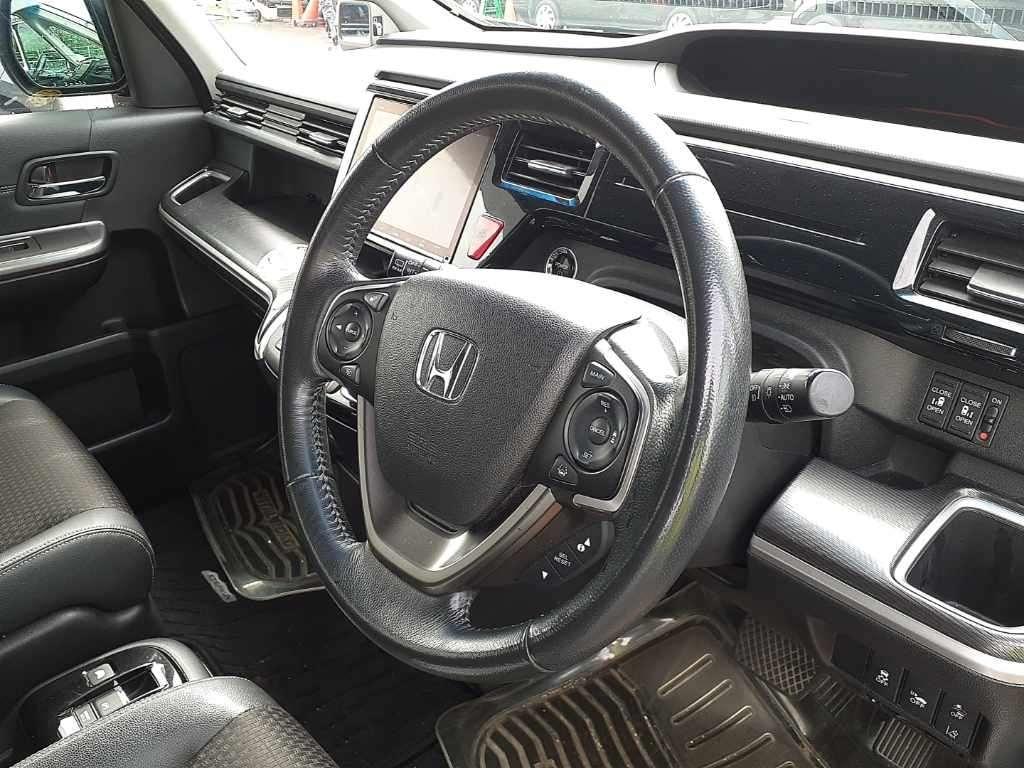 Honda StepWGN ｽﾊﾟｰﾀﾞ ｽﾊﾟｰﾀﾞHV G･EX ｾﾝｼﾝｸﾞ