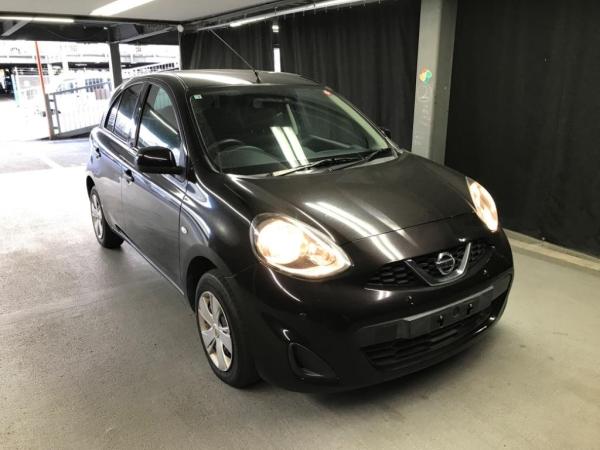 Nissan MARCH S