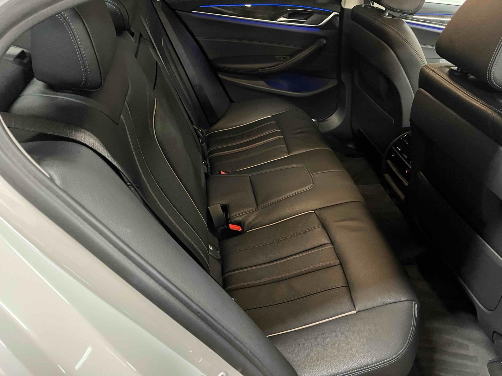 BMW 530 E LUXURY