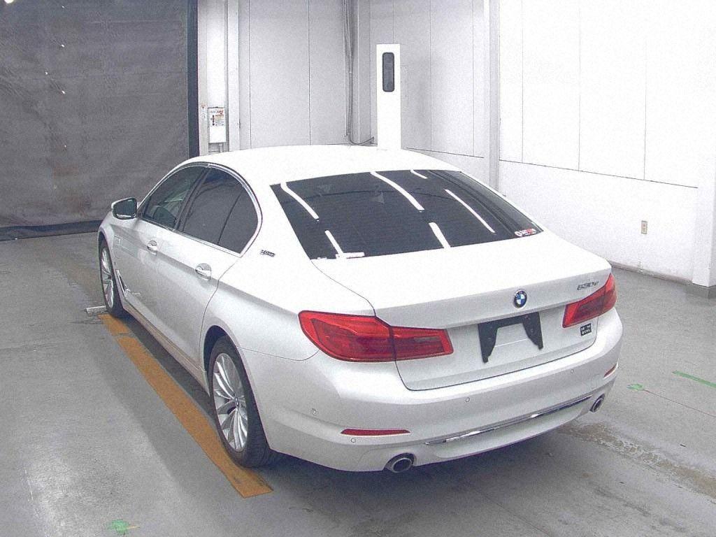 BMW 530 E LUXURY