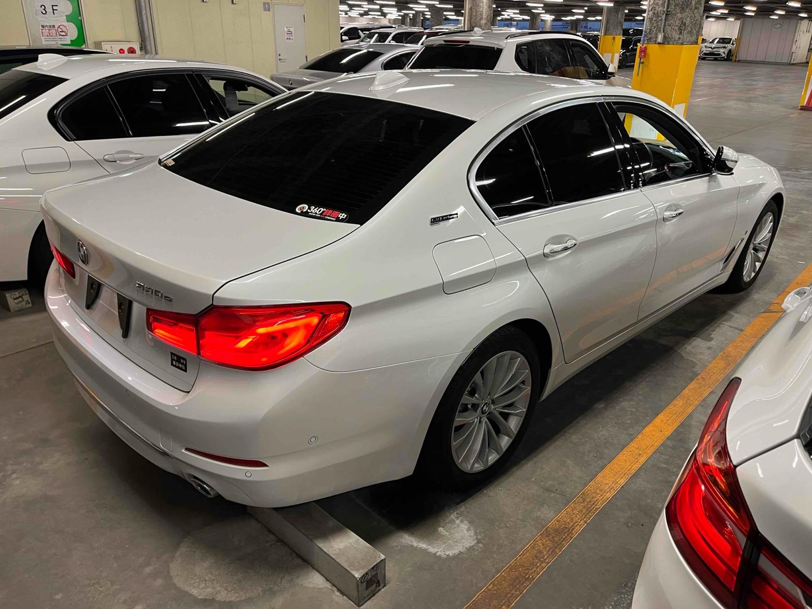BMW 530 E LUXURY