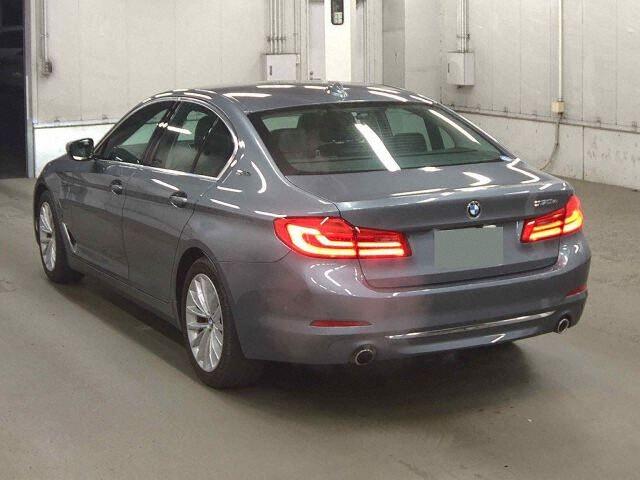BMW 5 Series 530E RUG JIIPAF
