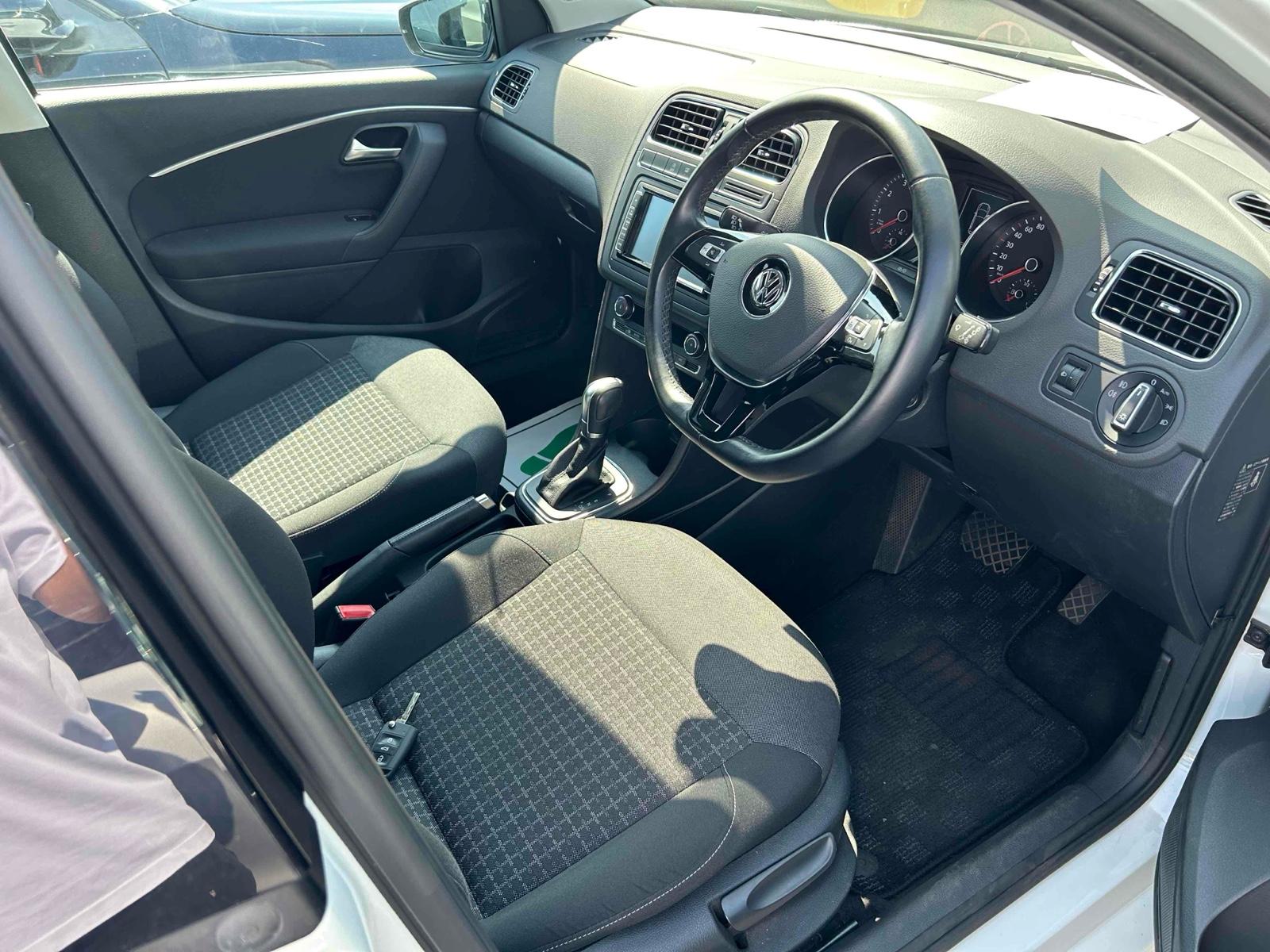 Volkswagen Polo TSI COMFORT LINE