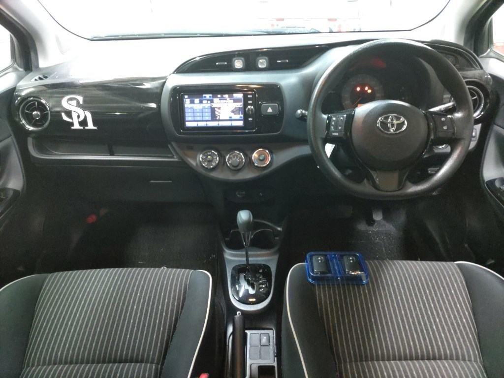 Toyota Vitz 5D JEWELA