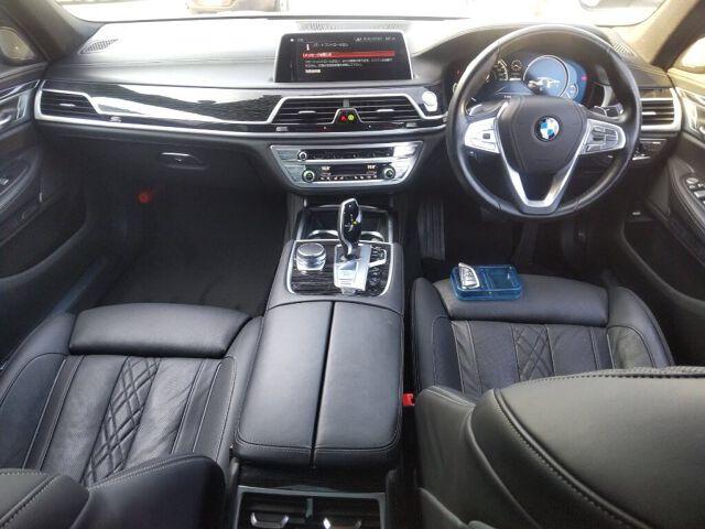 BMW 7 Series 740E IPERFORMANCE M-SPORT