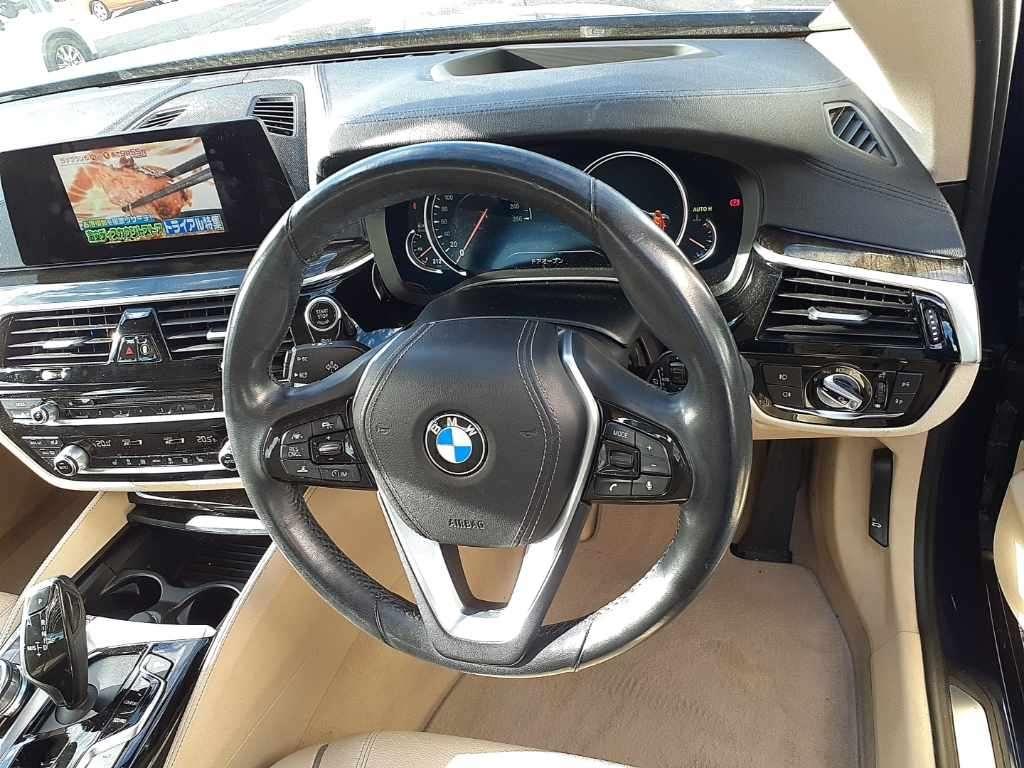 BMW 523D LUXURY 2.0