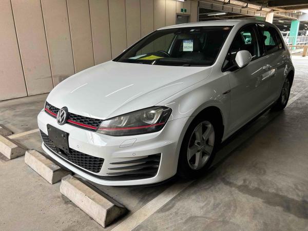 Volkswagen GOLF GTI 2.0