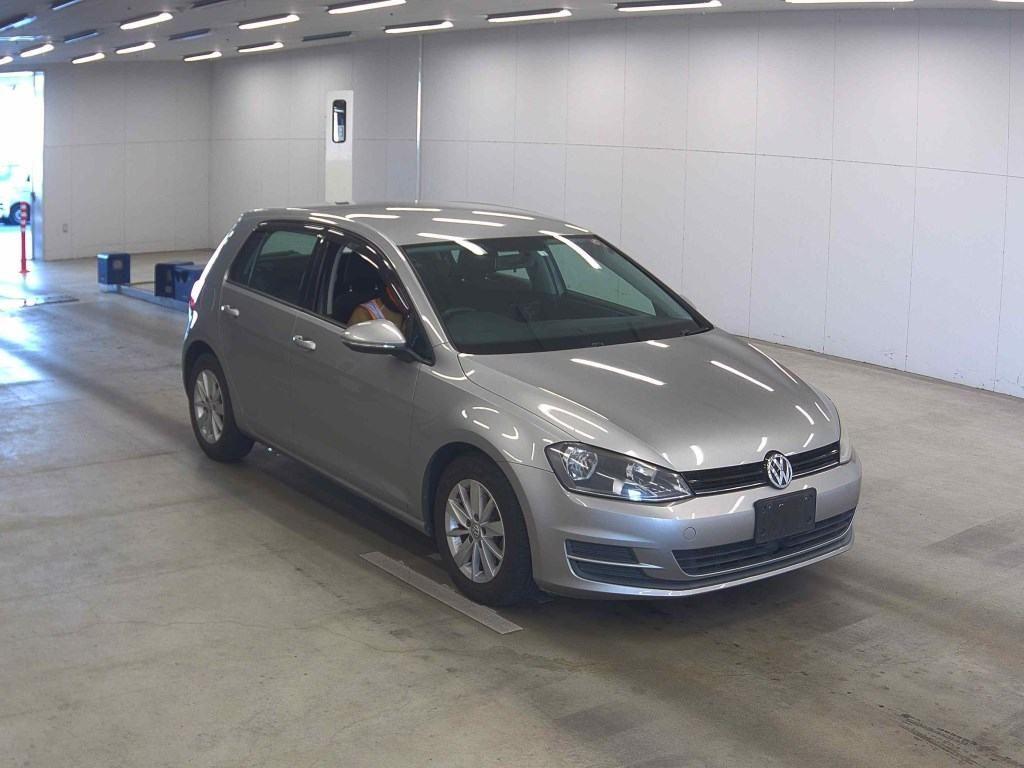Volkswagen Golf TSITORENBMOSHON TECH