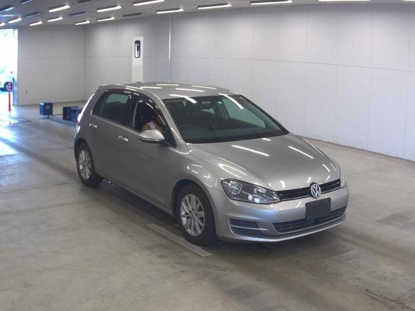 Volkswagen Golf TSITORENBMOSHON TECH