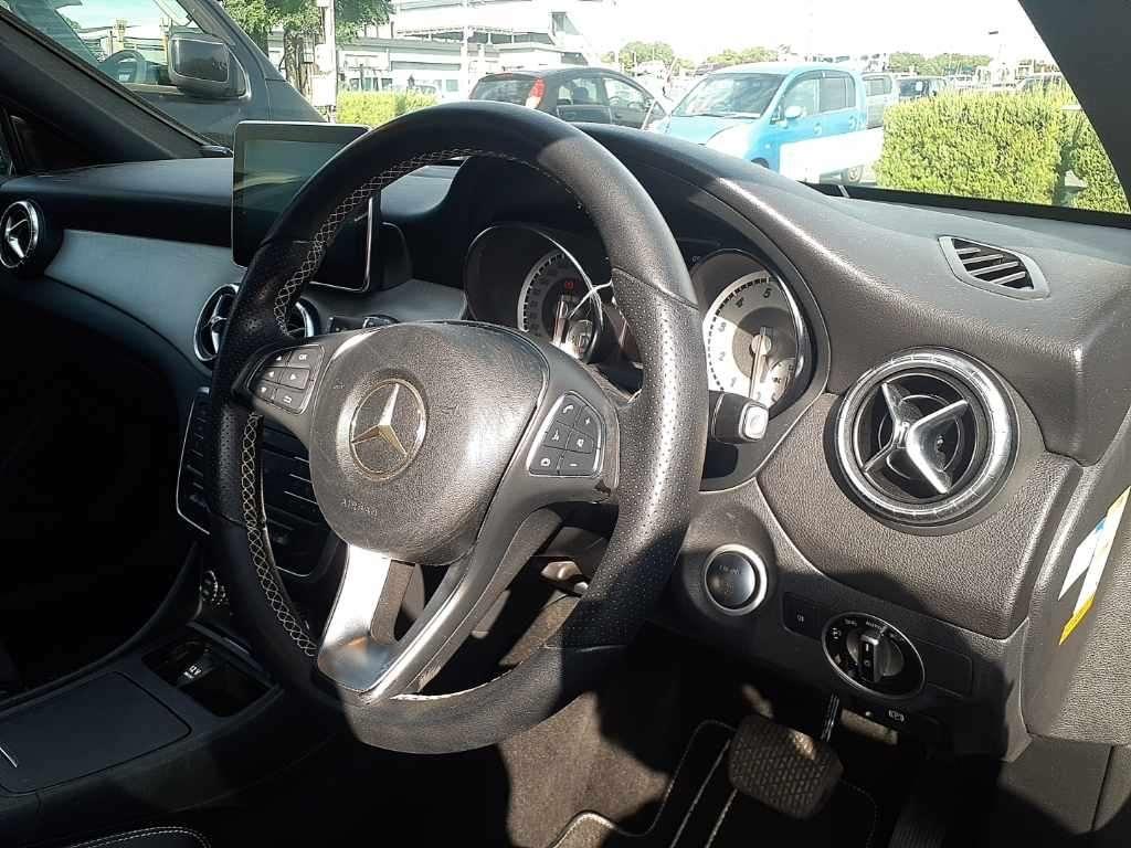 Mercedes-Benz CLA CLA180