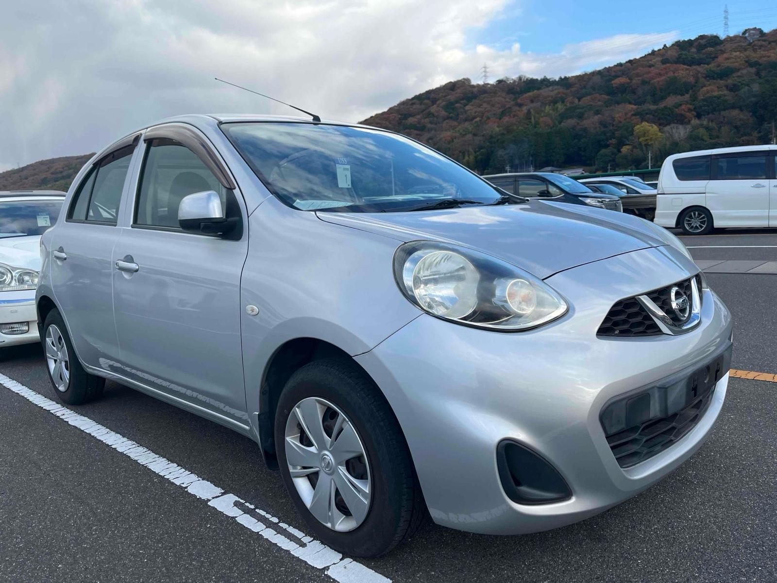 Nissan MARCH X