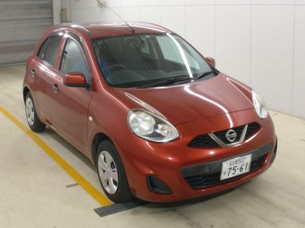 Nissan MARCH S