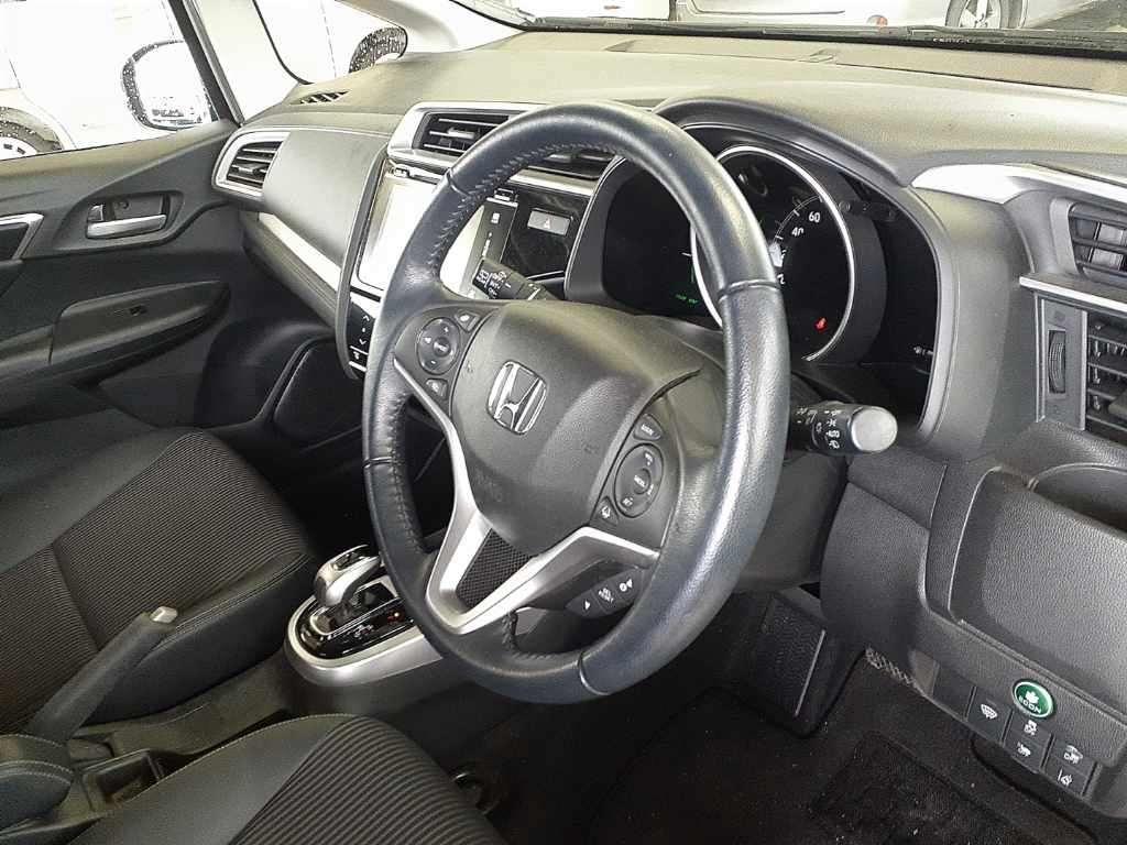 Honda Fit HYBRID L HONDA SENSING