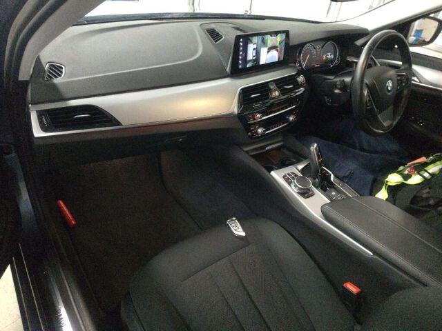 BMW 5 Series 4d 523D