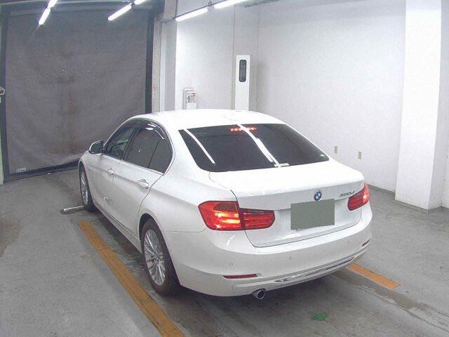 BMW 3 Series 4d 320D LUXURY