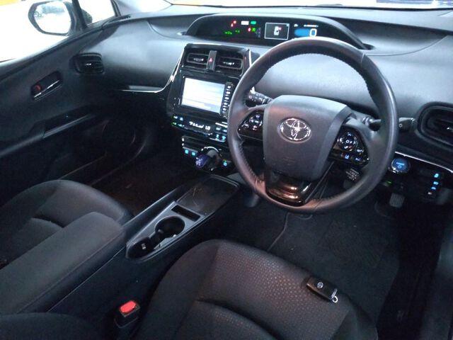 Toyota Prius 5d S SAFETY PLUS II