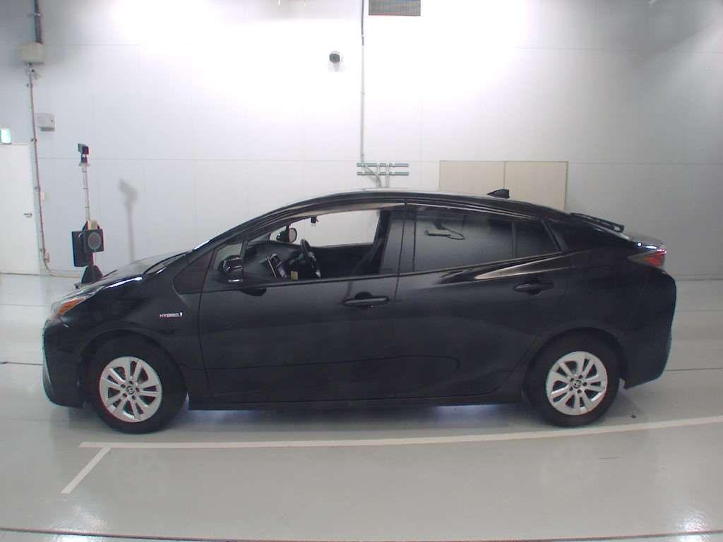 Toyota Prius  S SAFETY PLUS