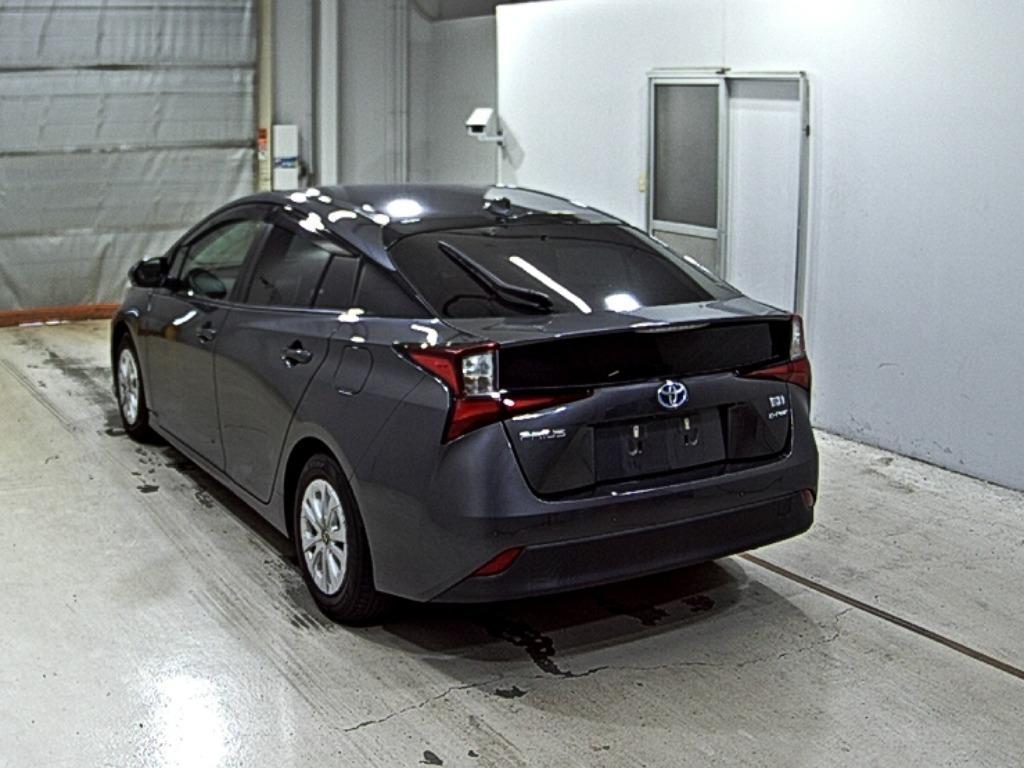 Toyota Prius S 4WD
