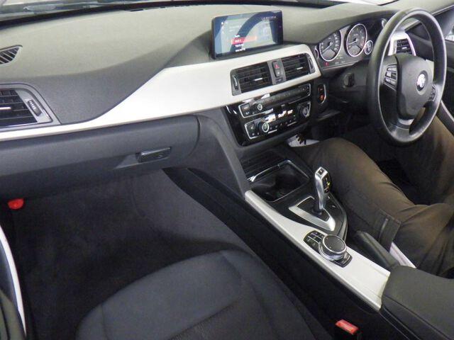 BMW 3 Series 4d 320D