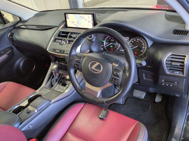 Lexus NX NX300H I PACKAGE