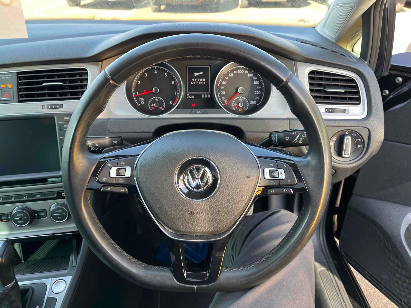 Volkswagen GOLF 5D TSI COMFORT LB TECH