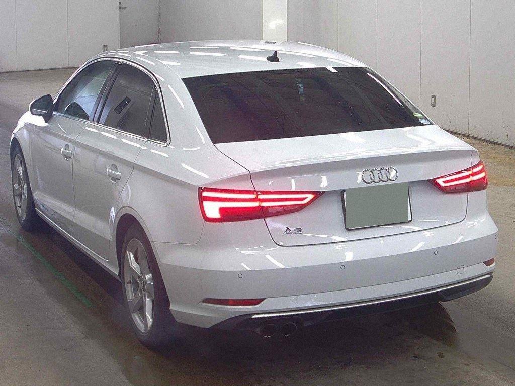 Audi A3 Sedan 30 TFSI SPORT