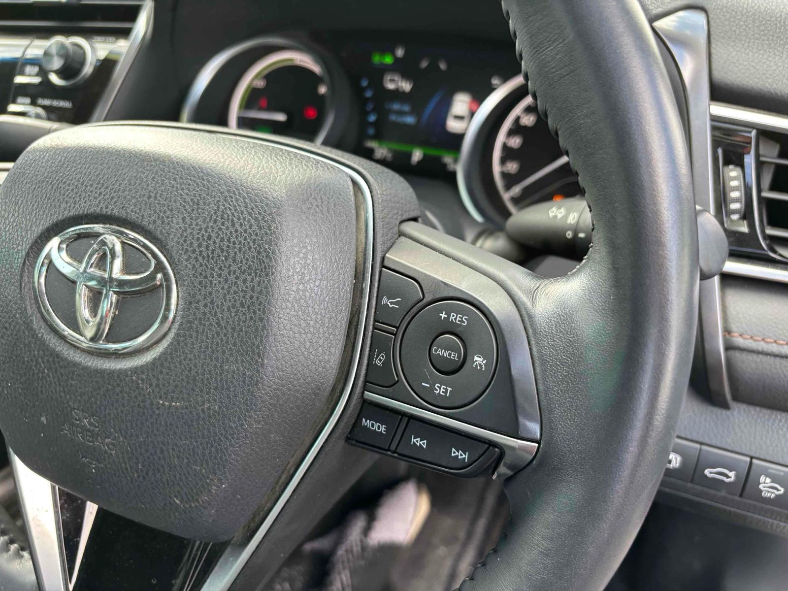 Toyota Camry G LEATHER PACKAGE