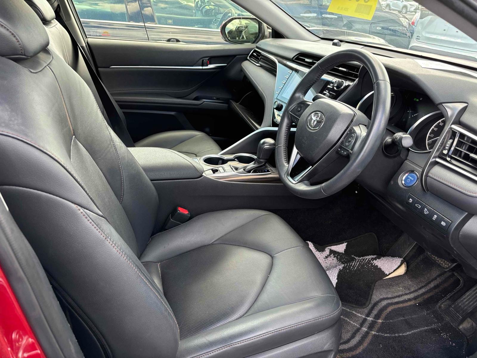 Toyota Camry G LEATHER PACKAGE