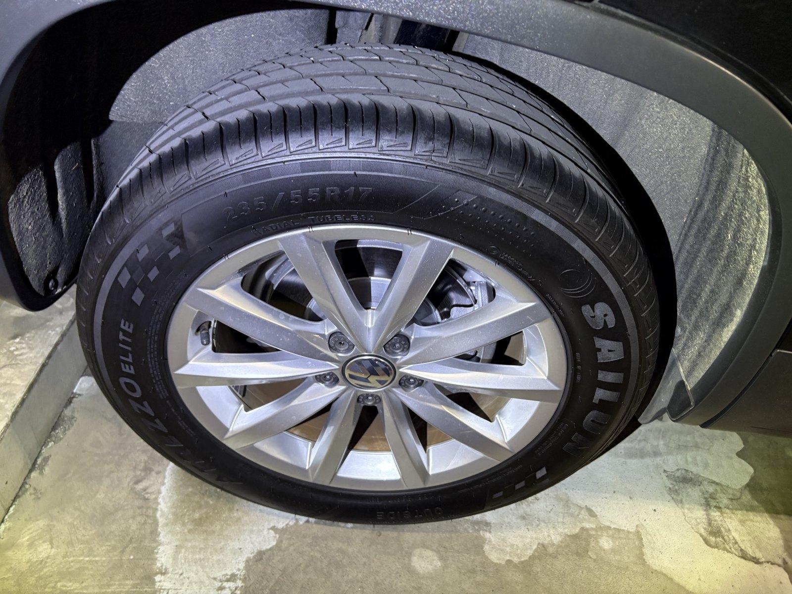 Volkswagen Tiguan LOUNGE EDITION