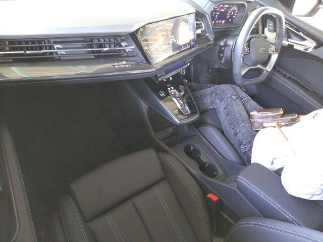 Audi Q4 e-tron 40 S LINE