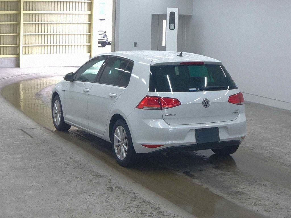 Volkswagen GOLF 5D LOUNGE