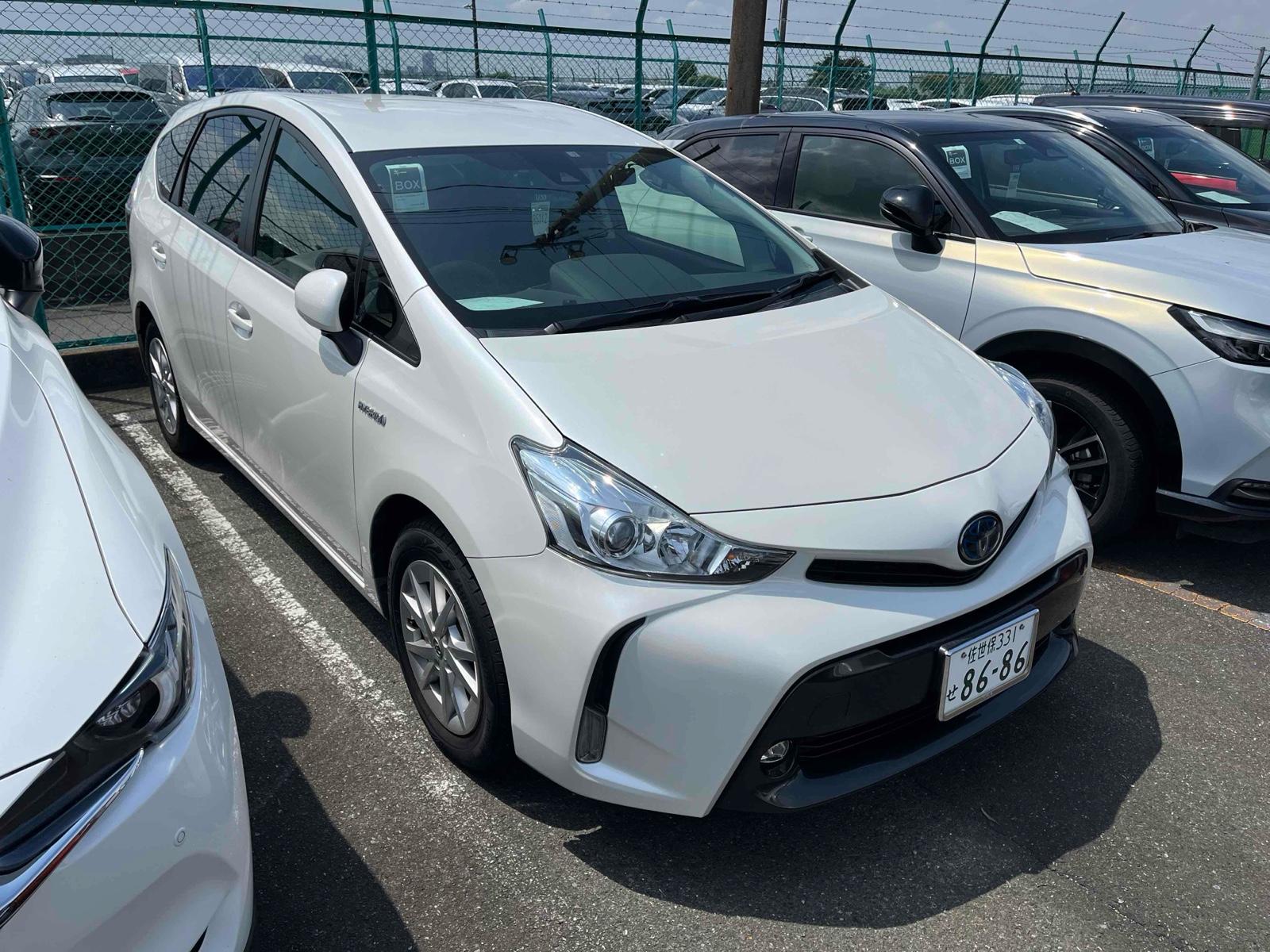 Toyota Prius ALPHA S