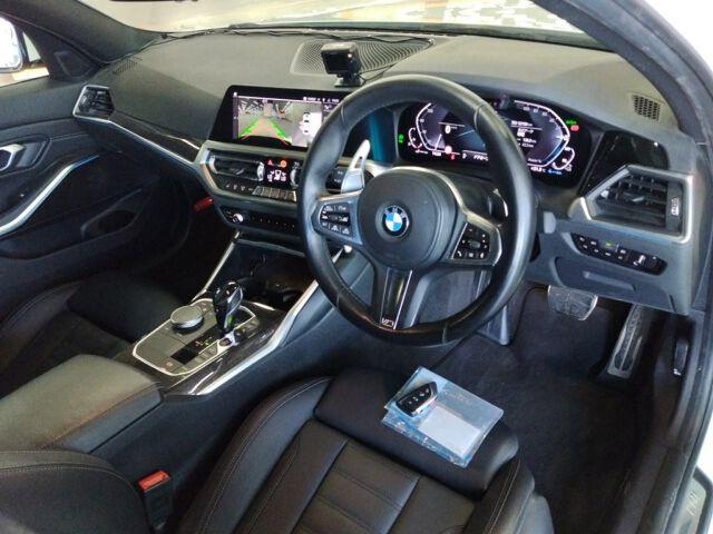 BMW 3 Series 4d 330E M-SPORT