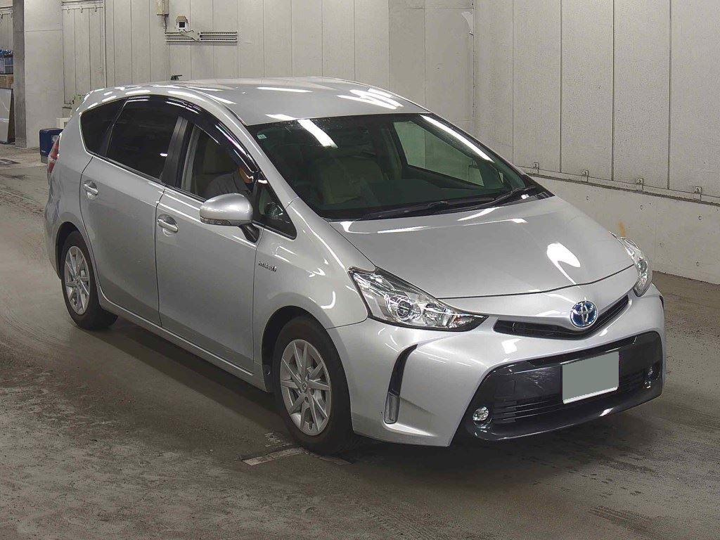 Toyota Prius ALPHA S